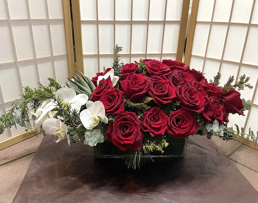 Valentine's Day Special - Red Roses & Orchids